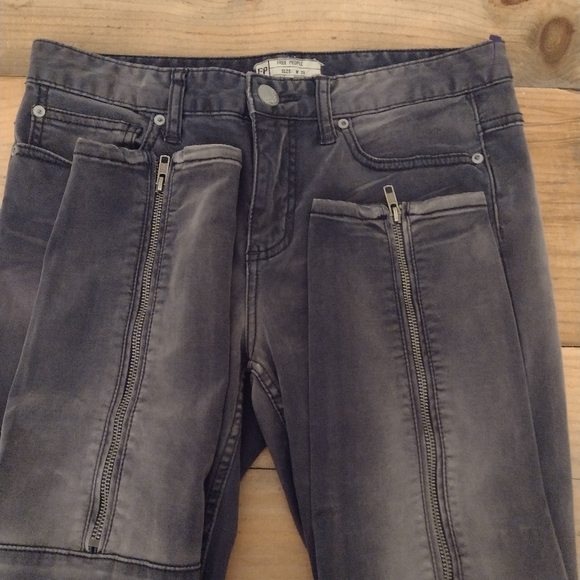 Free People Mid Rise Moto Jeans - Picture 2 of 11